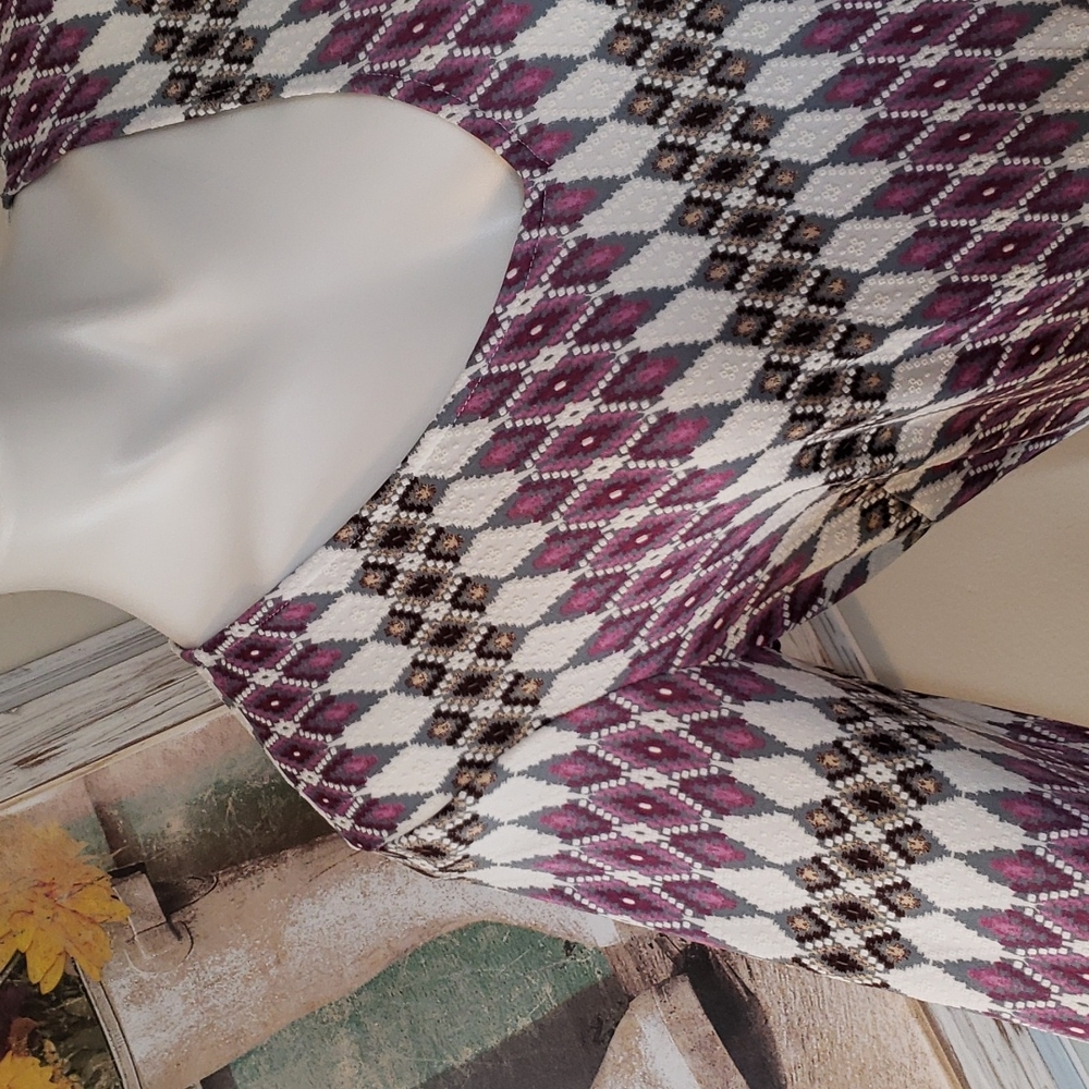 Tacera Dress - Picture 3 of 11